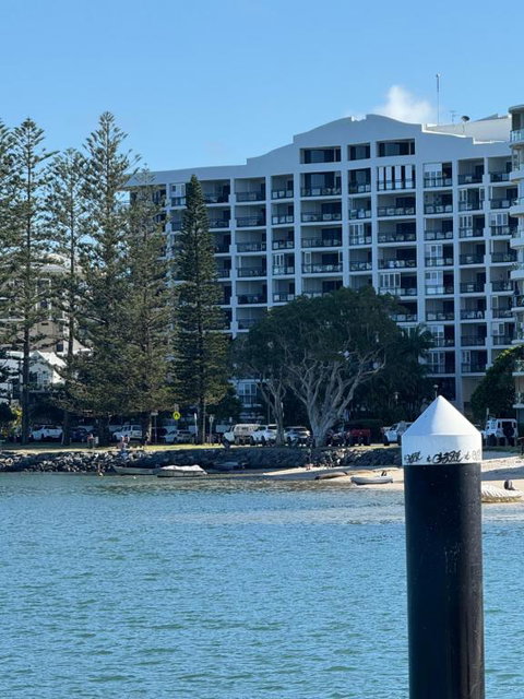 Five O Clock Somewhere - Whitsundays Accommodation 1