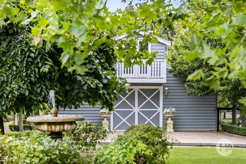 Farm Stay HARMONY Cottage At Wilindi Estate - Whitsundays Accommodation 3