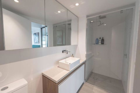FV Peppers 2BR 2BA W Parking, Shared Spa, Gym, Pool - Whitsundays Accommodation 3