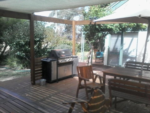 Friends In Harcourt North - Whitsundays Accommodation 3