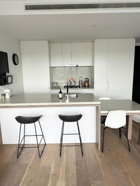 FV Peppers 1 Bedroom Apartment - Whitsundays Accommodation 1
