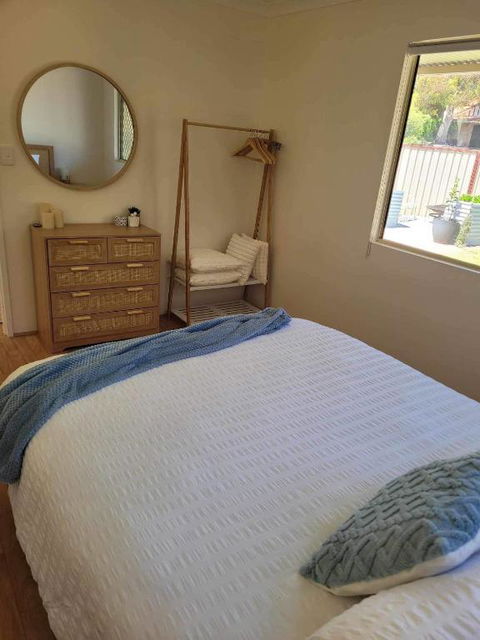 G&R Beach Cottage - Whitsundays Accommodation 0