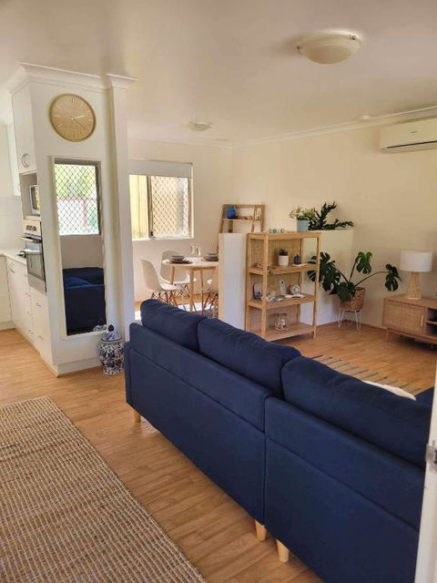G&R Beach Cottage - Whitsundays Accommodation 2