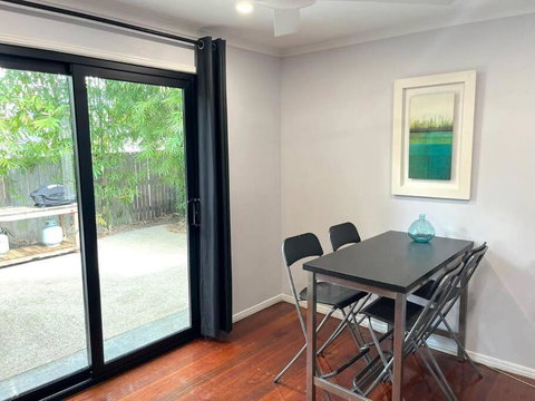 Gabba Central Lofthouse Sleeps5 Pets - Whitsundays Accommodation 2