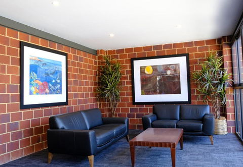 Gallery Hotel Manjimup - Whitsundays Accommodation 4