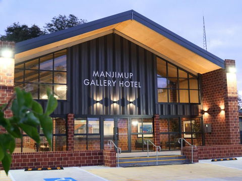 Gallery Hotel Manjimup - Whitsundays Accommodation 0