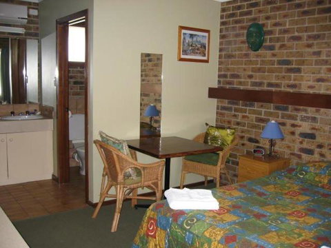 Gisborne Motel - Whitsundays Accommodation 4