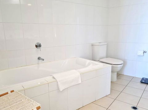 Glam Apartment 21 - Whitsundays Accommodation 4