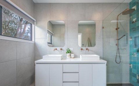 Glamour In Gisborne - With Spa! - Whitsundays Accommodation 4
