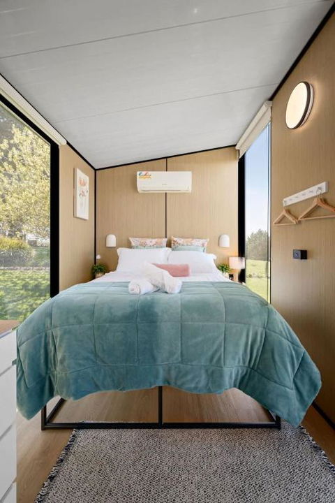 Gold Meadows By Tiny Away - Whitsundays Accommodation 3