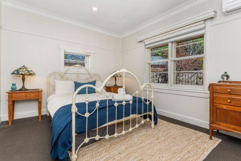 Golden Square Gold Class Guest House, Bendigo - Whitsundays Accommodation 1