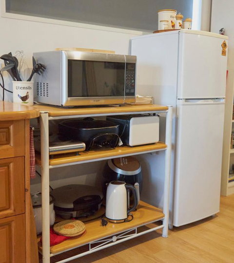 GOLDFIELDS STUDIO APARTMENT, Beaconsfield - Fully Self-contained, Air-conditioning - Whitsundays Accommodation 4