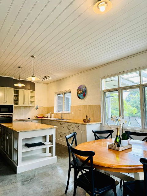 GORGE Chocolates Farmhouse - Whitsundays Accommodation 1