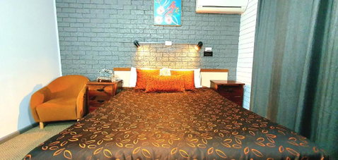 Goldrush Motel Young CBD - Whitsundays Accommodation 1