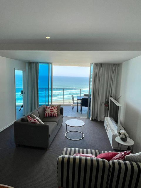 H Luxury Apartment At Surfers Paradise High Floor - Whitsundays Accommodation 4