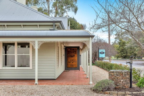 Grandview Accommodation - The Flaxley Apartments - Whitsundays Accommodation 1