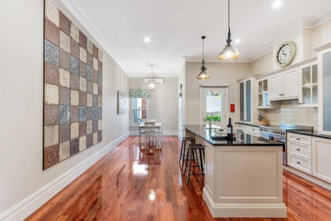 Grandview Accommodation - The Flaxley Apartments - Whitsundays Accommodation 4