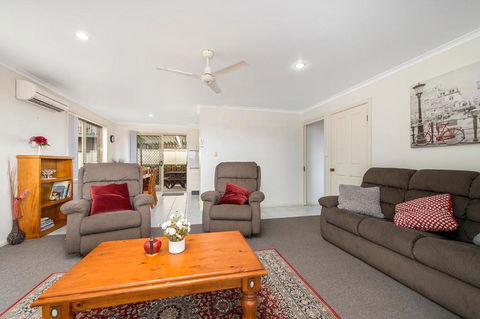 H1211 Mission Terrace Lakewood Heights Estate - Whitsundays Accommodation 2