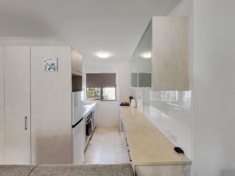 H2O Holiday Apartments Unit 12 - Whitsundays Accommodation 2