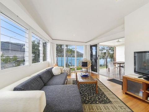 H2O Holiday Apartments Unit 13 - Whitsundays Accommodation 1