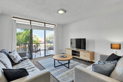 HACIENDA- CANAL VIEWS AND COMFORT - Whitsundays Accommodation 2