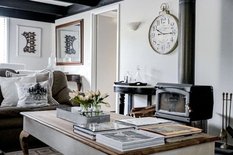 Halls Eclectic Hideaway Bowral - Whitsundays Accommodation 2