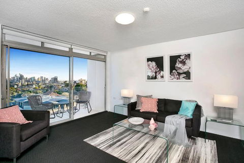 HARIS - Modern 2BR Apartment With Views - Whitsundays Accommodation 0