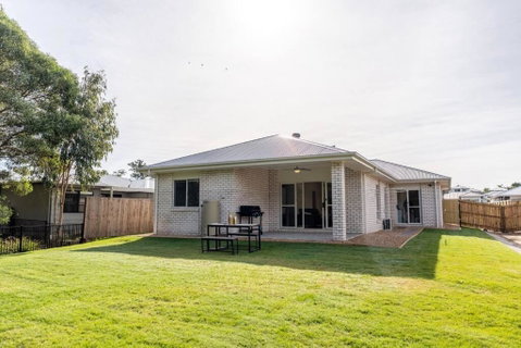 Hidden Woodland Paradise, Spacious Backyard & BBQ - 2024 New Built Home Near Logan Hospital, Ikea & More - Whitsundays Accommodation 0