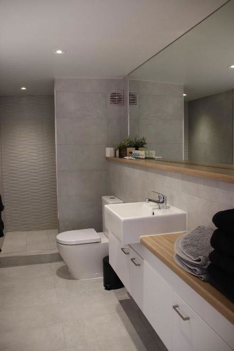 Holly Place - Whitsundays Accommodation 1