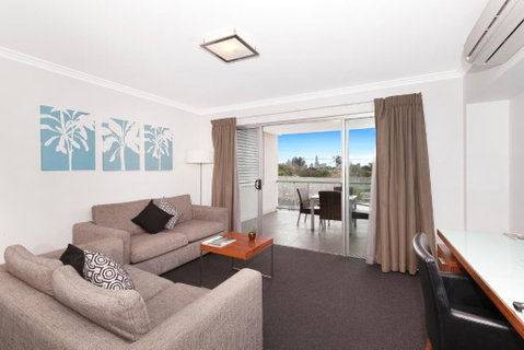 Hotel Chino - Whitsundays Accommodation 3