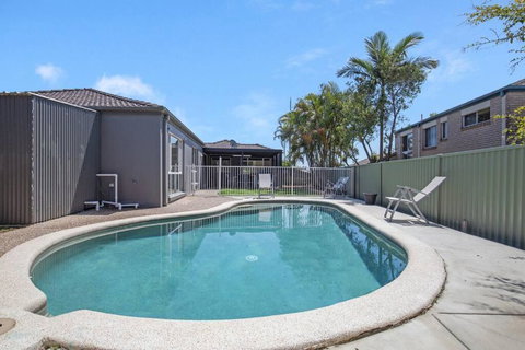 Home Away From Home - Whitsundays Accommodation 3