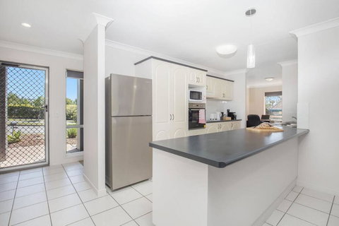 Home Away From Home - Whitsundays Accommodation 2