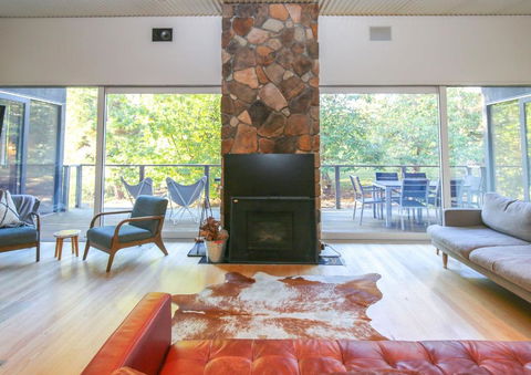 Hygge - Whitsundays Accommodation 0
