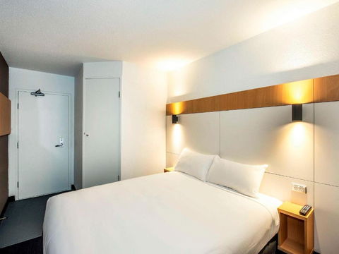 Ibis Budget - Enfield - Whitsundays Accommodation 1