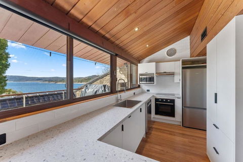 Ibis On Lake Jindabyne - Whitsundays Accommodation 2