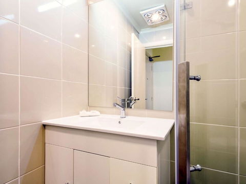 Ibis Styles Kingsgate Hotel - Whitsundays Accommodation 1
