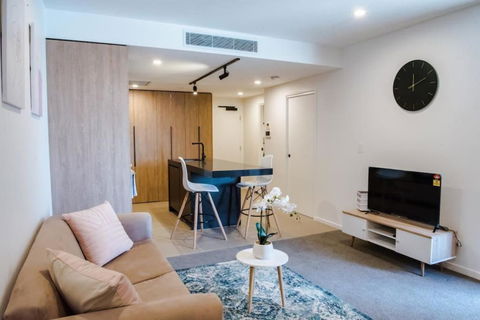 Ideal Cozy 1BR For Your Urban Escape In Gabba - Whitsundays Accommodation 0