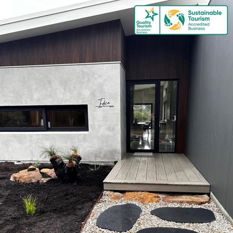 INDICA HEMP HOUSE - Multi Award Winning-Luxury-Eco Designed House-lake Views-hot Tub-Cinema - Whitsundays Accommodation 0
