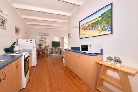 Inlet Shack - 300 Meters To The Beach - Whitsundays Accommodation 3