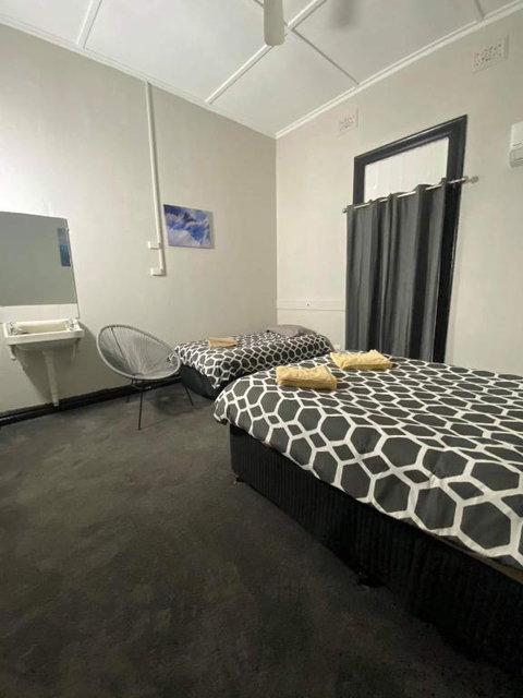 Imperial Hotel Coonabarabran - Whitsundays Accommodation 2