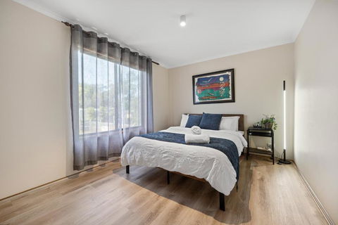 INVERLOCH Beach House - Whitsundays Accommodation 3