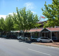 Adelaide Travellers Inn Backpackers Hostel - Whitsundays Accommodation