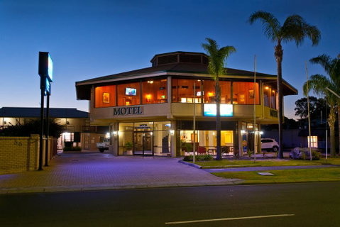 Admiral Motel Bunbury - Whitsundays Accommodation 0
