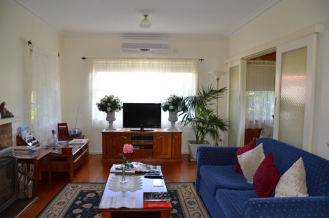 Admurraya House Bed & Breakfast - Whitsundays Accommodation 1