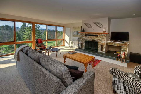 After Golf - Whitsundays Accommodation 2