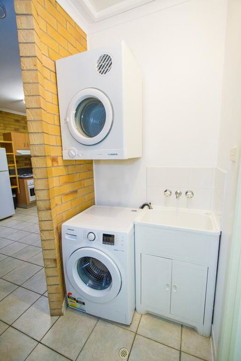 Agnes Palms Accommodation - Whitsundays Accommodation 3