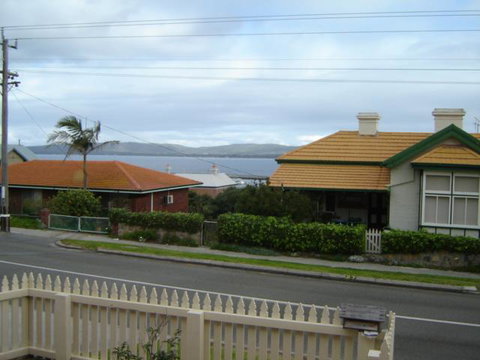 Albany Historic Cottage - Whitsundays Accommodation 2