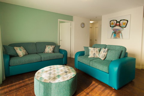 Albany Waves - Whitsundays Accommodation 2