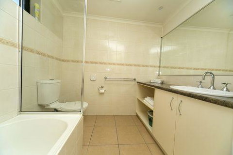 Albury Regent Motel - Whitsundays Accommodation 2