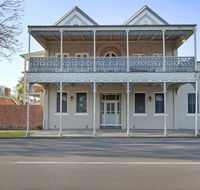 Albury Suites - Waterstreet - Whitsundays Accommodation